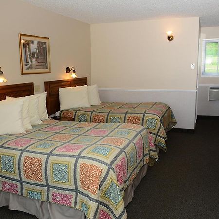 Cabot Trail Motel Baddeck Bagian luar foto