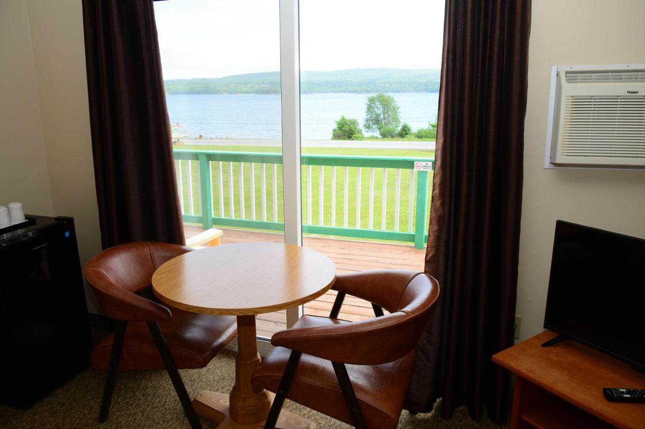 Cabot Trail Motel Baddeck Bagian luar foto