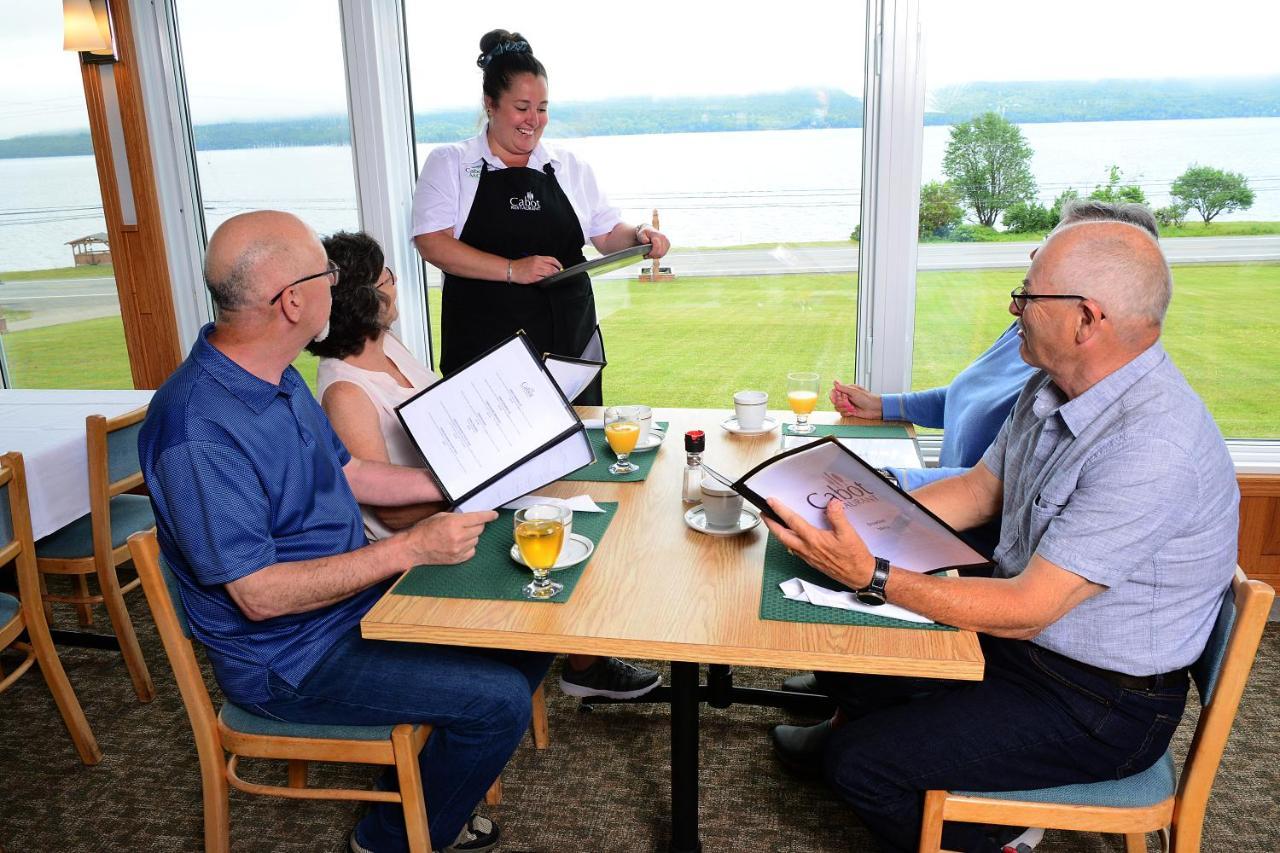 Cabot Trail Motel Baddeck Bagian luar foto