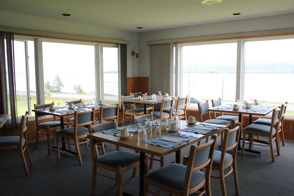 Cabot Trail Motel Baddeck Bagian luar foto