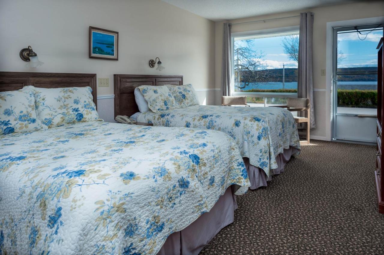 Cabot Trail Motel Baddeck Bagian luar foto
